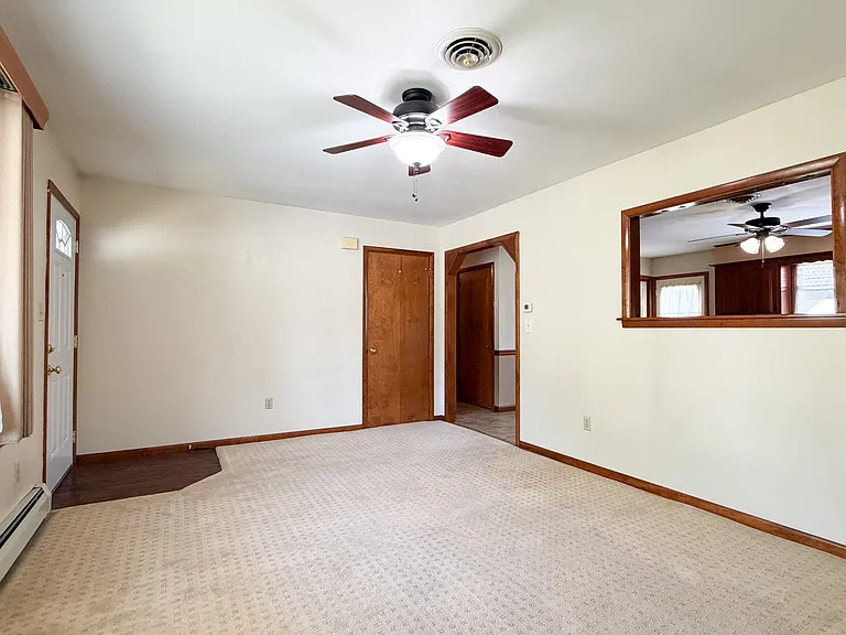 213 Hahnstown Rd — Photo 5