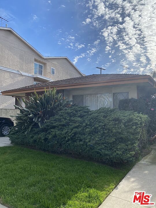 1st image of 1739 Corinth Ave