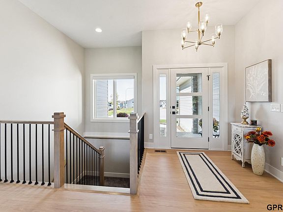2nd image of 12511 Schirra Cir
