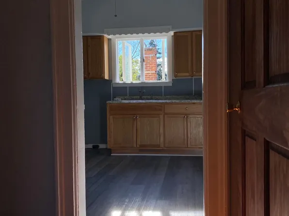 151 Main St #2, New York Mills, NY 13417