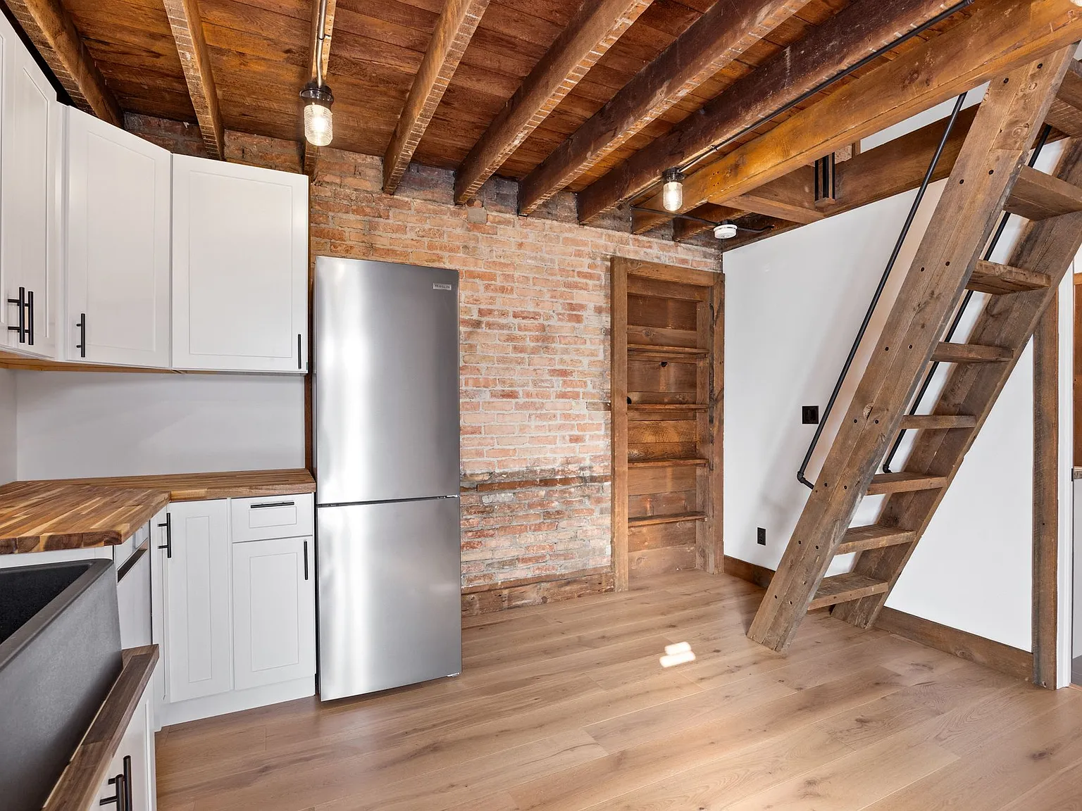 1 bed, 500 sqft, $1,400 — Photo 2