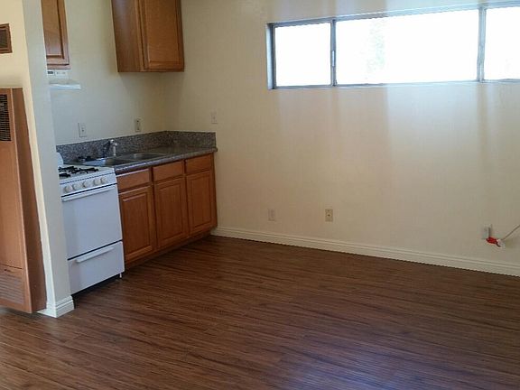 5th image of 7252 Jordan Ave APT 10