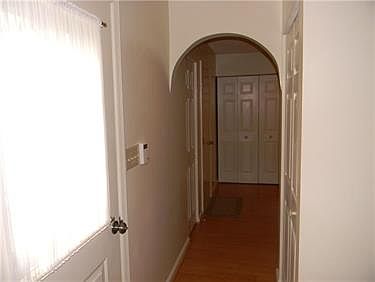 3rd image of 1405 Yorktowne Dr
