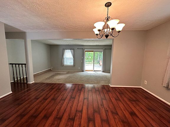 5th image of 38 Dorchester Cir