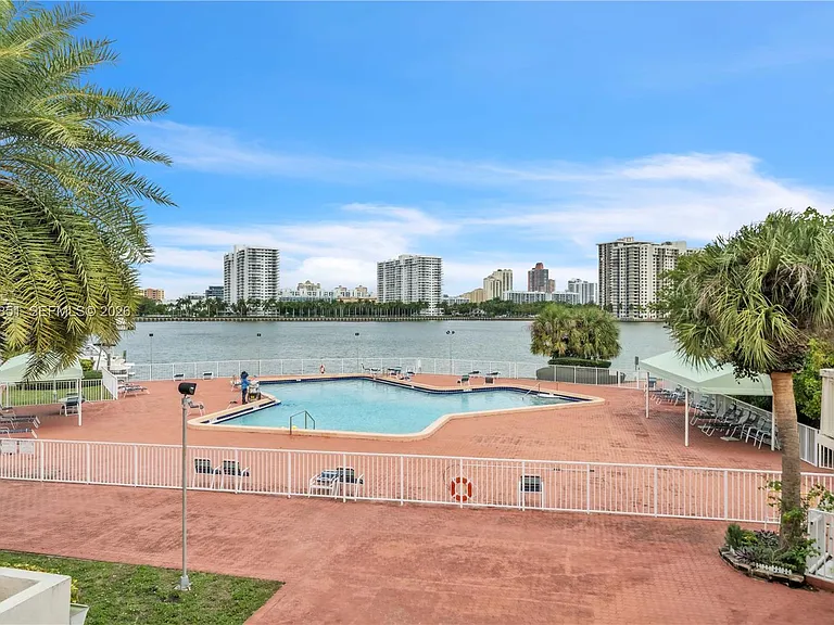 3030 Marcos Dr #T409 — Photo 32
