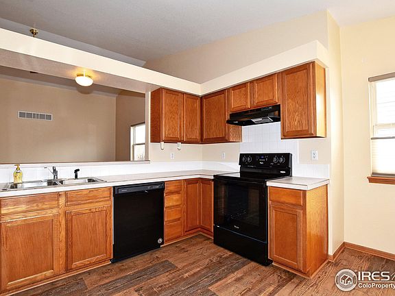 4th image of 225 Manor Ct #A