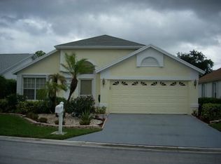 149 Hammocks Dr, Greenacres, FL 33413