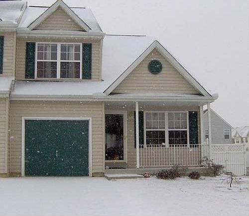 1st image of 606 Warren Dr