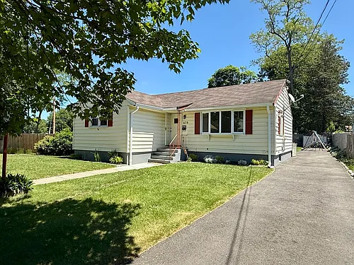 670 Henry Avenue Ext Photo 1