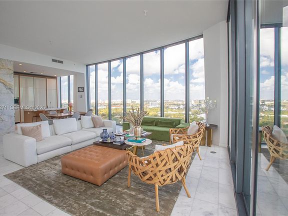 2nd image of 2821 S Bayshore Dr Unit 20D