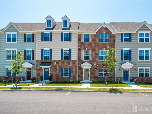 220 Anchor Way, Cliffwood, NJ 07721