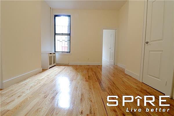 1st image of 340 W 47th St #1R