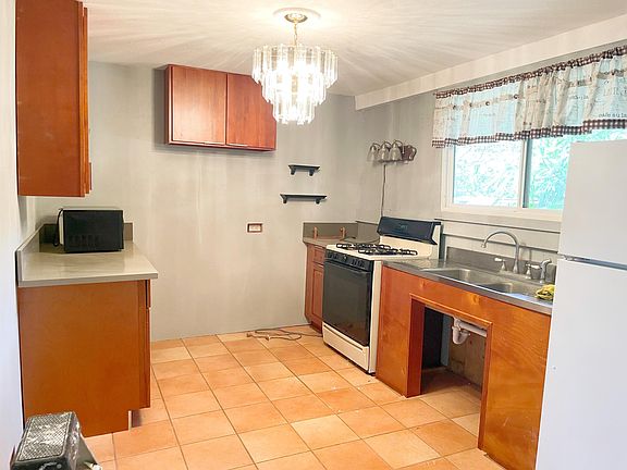 4th image of 1606 Laulani St