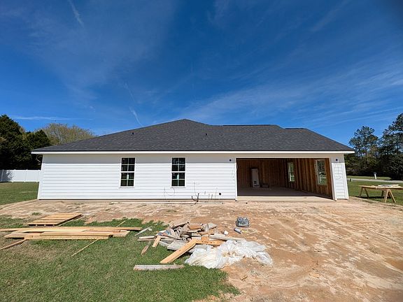 3rd image of 124 Quail Rdg