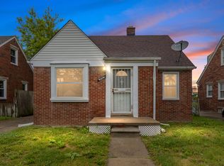 16085 Carlisle St, Detroit, MI 48205