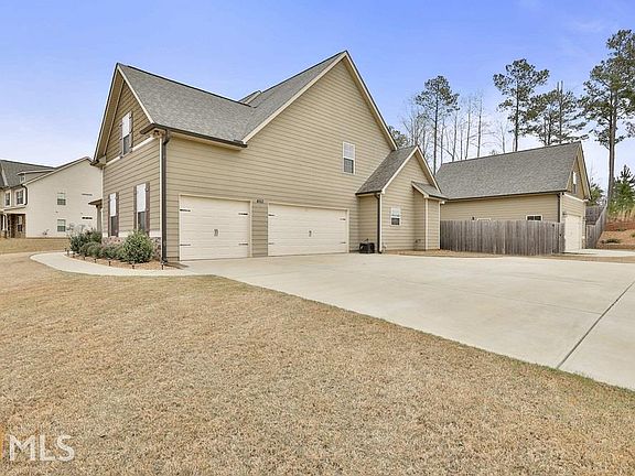 2nd image of 462 Northgate Preserve Dr