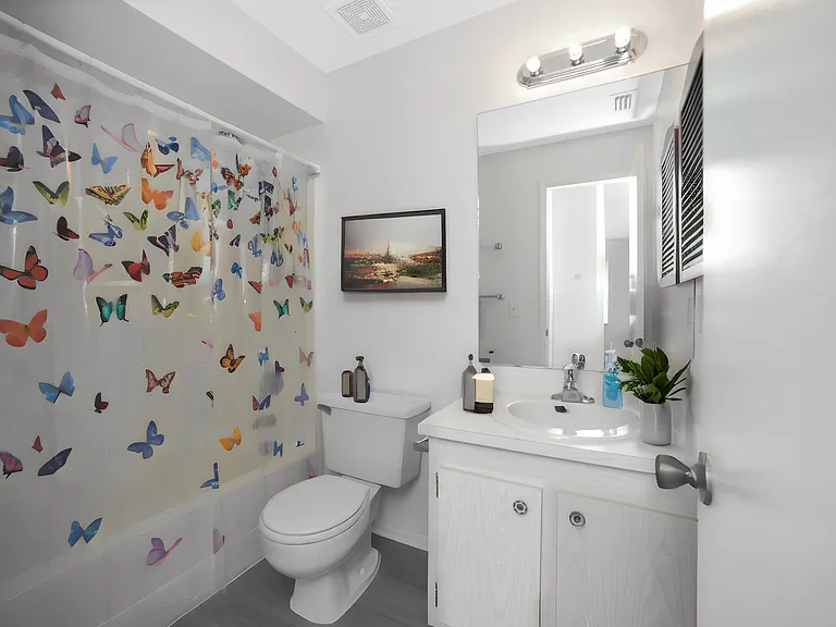1354 Westover St #103 — Photo 6