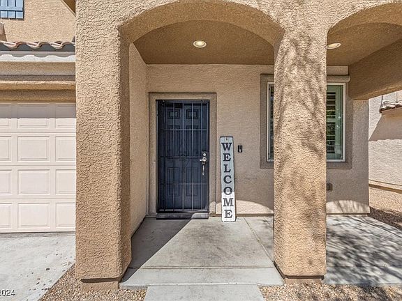 2nd image of 5547 Glitter Rock St
