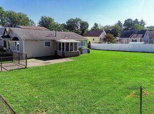 471 Brookside Ave, Laurence Harbor, NJ 08879