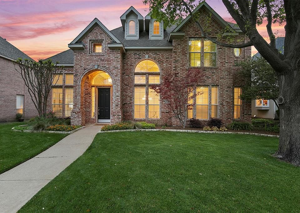 1st image of 3409 Westover Dr