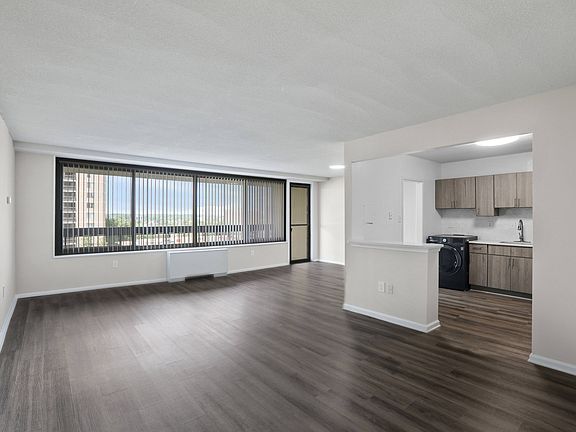 Renovated 1 bedroom