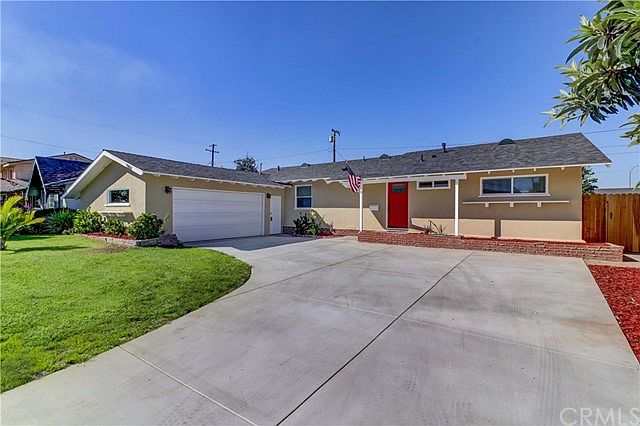 1st image of 2861 W Elmlawn Dr