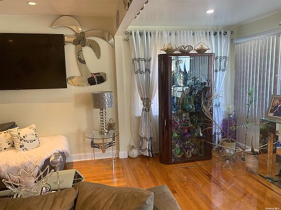 3rd image of 118-40 195th St