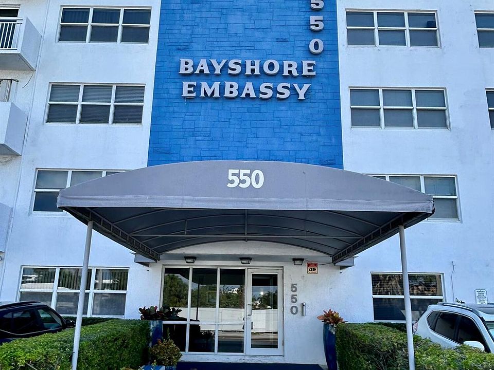 1st image of 550 Bayshore Dr APT 215