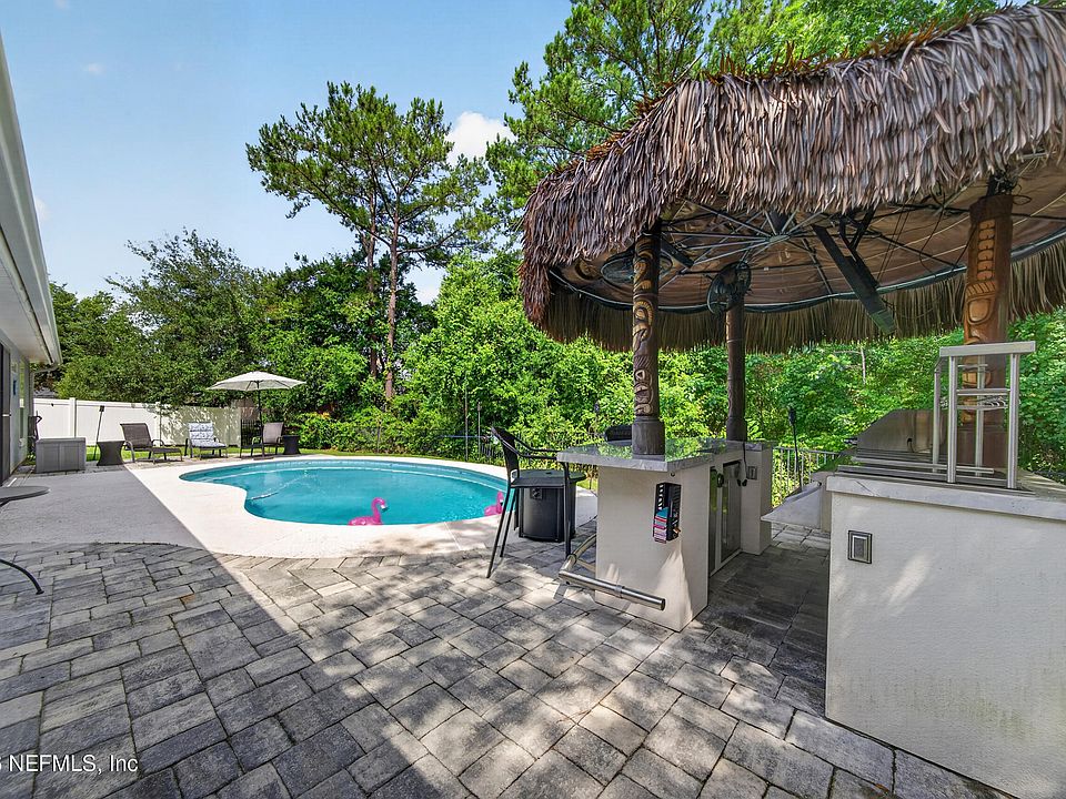 1st image of 885 CORSICA Lane