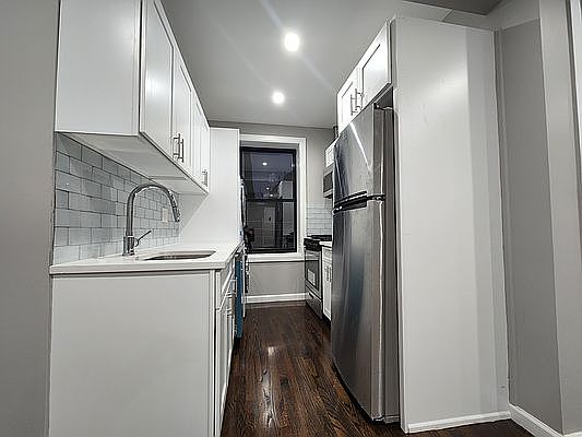 3rd image of 2471 Grand Ave APT 4F