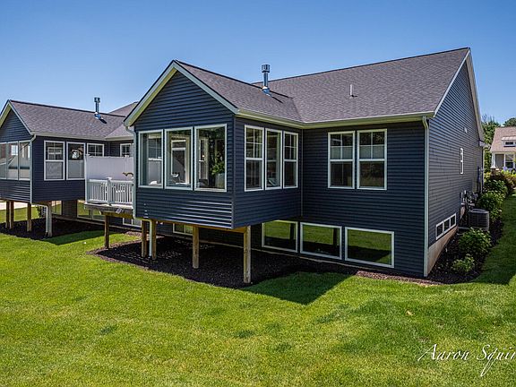 4th image of 8262 Autumn Acres Dr