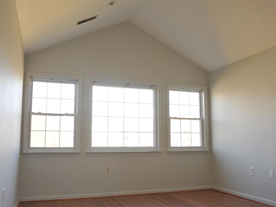 Master bedroom with high ceiling