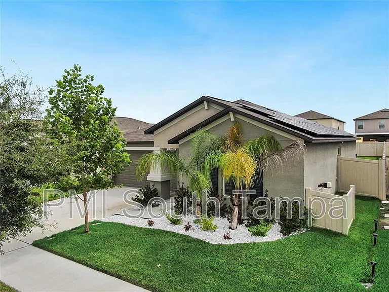 15407 Miller Creek Dr — Photo 3