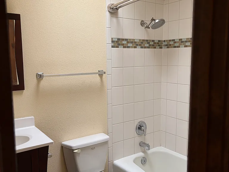 Upstairs shared bathroom