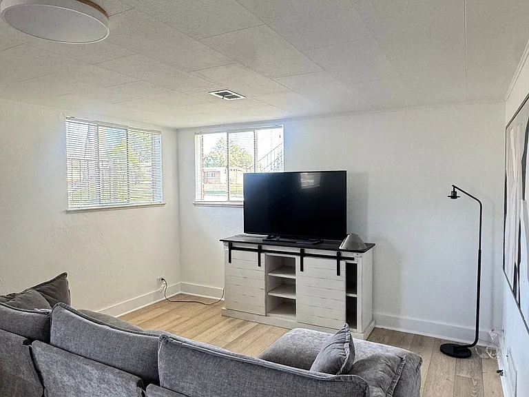 2355 Ames St — Photo 12