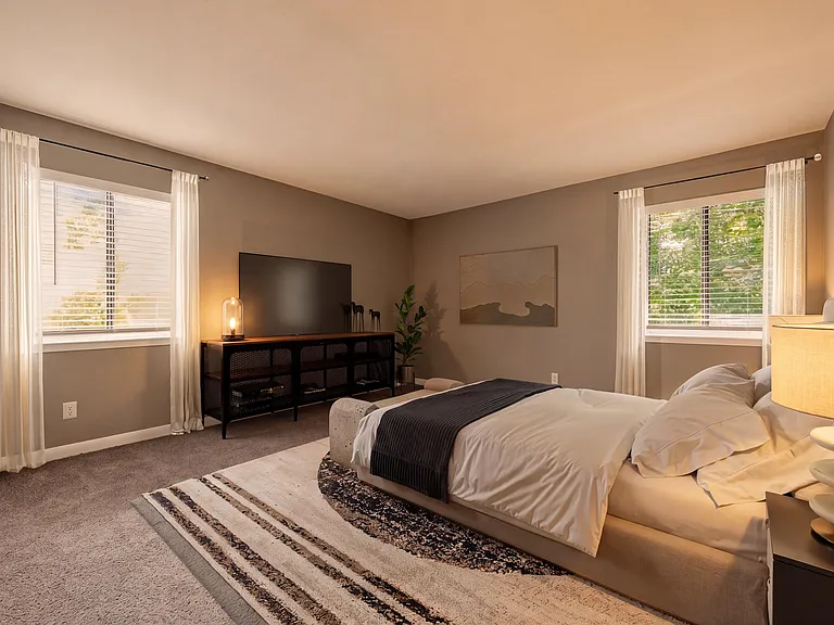 700 Riverchase Apartments — Photo 5