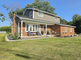 28920 Bates Rd, Perrysburg, OH 43551