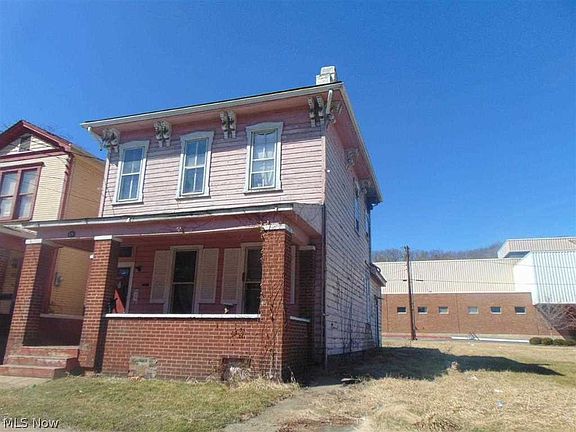 2nd image of 329 N 6th St #Townhouse