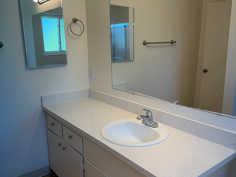 242 Curtner Ave #F — Photo 13