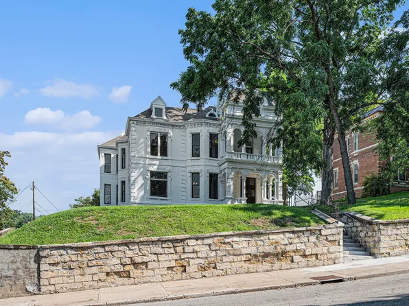 1311 Francis St #1, Saint Joseph, MO 64501