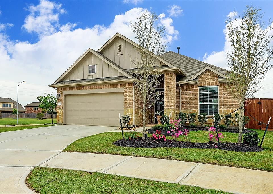 1st image of 1703 Benbrook Hollow Ln