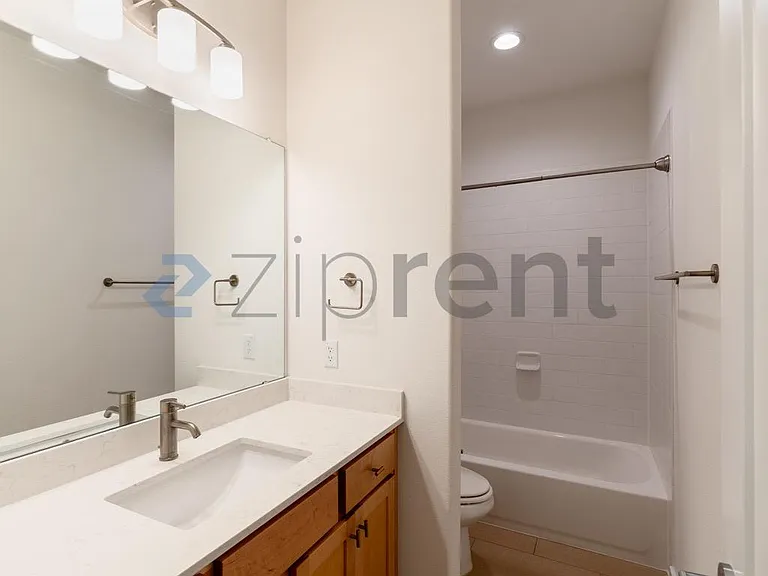 6800 Menchaca Rd #45 — Photo 40