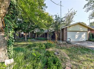 405 Greenwood Dr, Yukon, OK 73099
