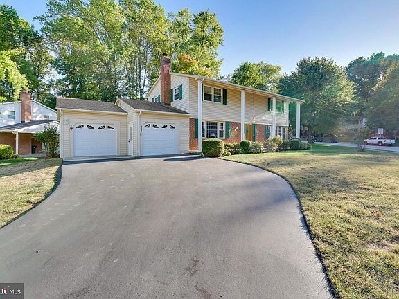 2nd image of 9325 Walking Horse Ct