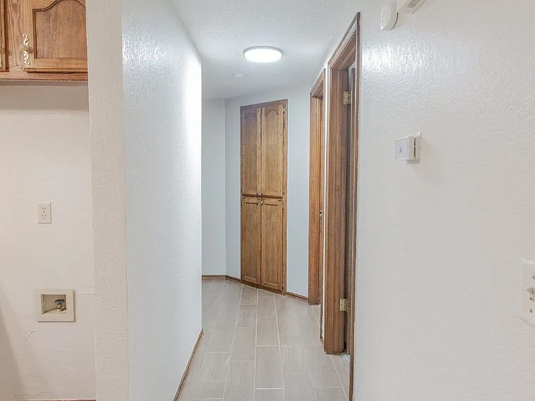 2102 Briarcliff Dr — Photo 4