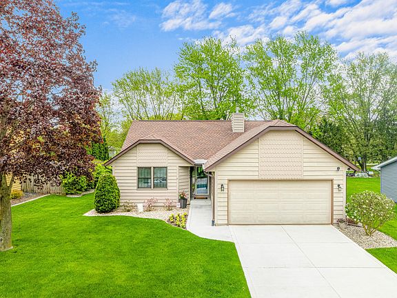 5th image of 3202 Parker Dr