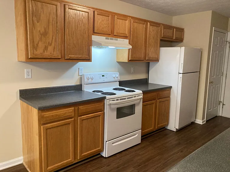 109 Kestrel Ct — Photo 32