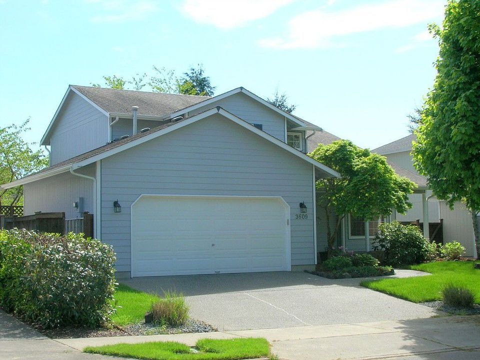 1st image of 3609 Nissing Way SE
