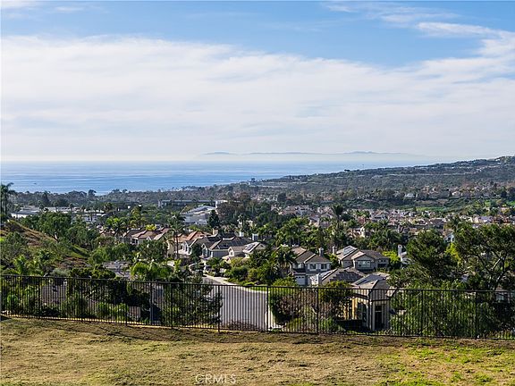 2nd image of 2 Point Catalina #2