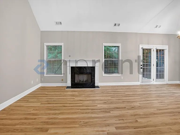 4584 Garden City Dr — Photo 20